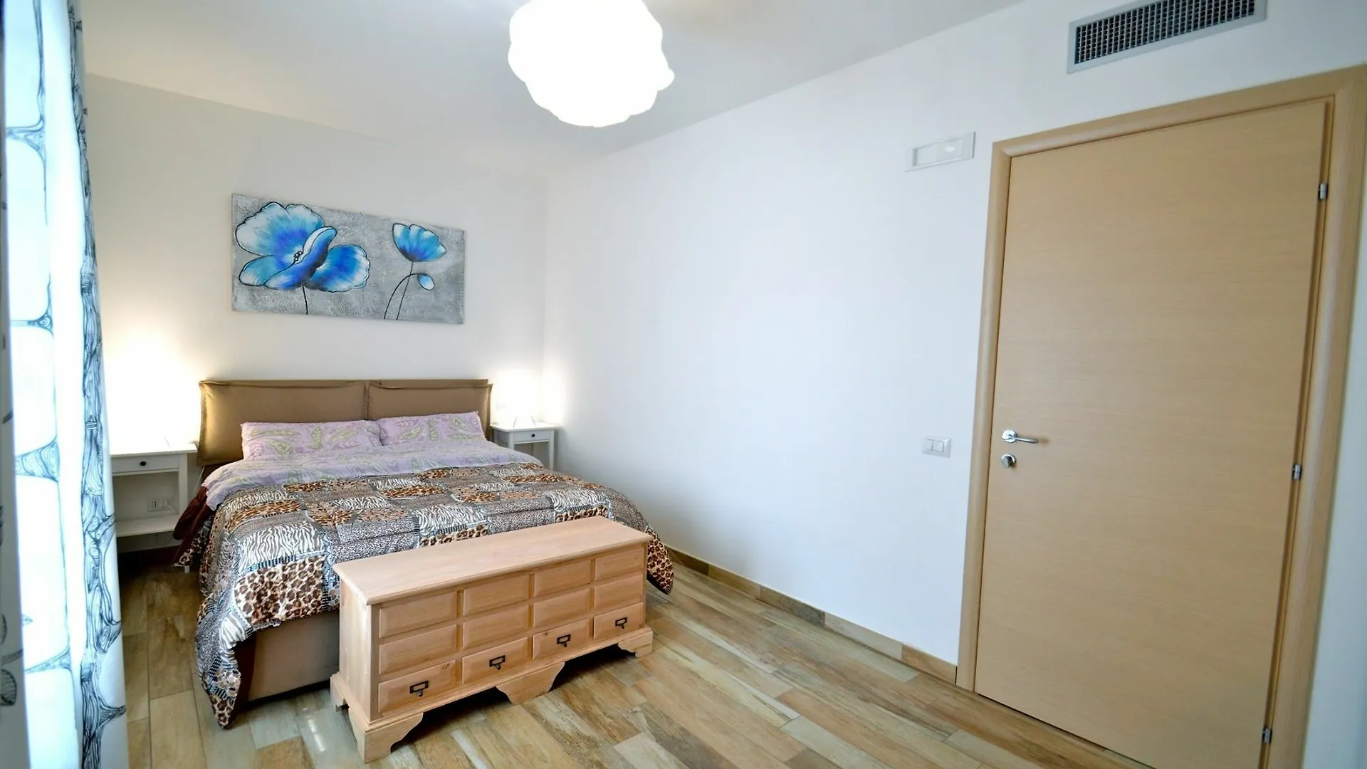 شقة Royal Sea House تْشيفالو إيطاليا